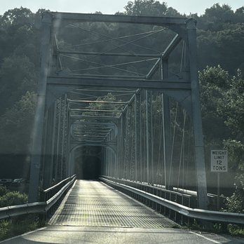 Proud Mary BBQ - One way bridge to access the restaurant - Barbeque Near Me - Lexington, Kentucky Proud Mary BBQ - One way bridge to access the restaurant - Barbeque Near Me - Lexington, Kentucky