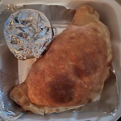 Primo Brothers Pizza - Red Hook Calzone