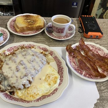 Wendy's Place - Chicken fried steak, Bacon, Sourdough toast - Diners Near Me - El Segundo, California Wendy's Place - Chicken fried steak, Bacon, Sourdough toast - Diners Near Me - El Segundo, California