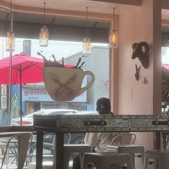 Undergrind Cafe - Pink walls! - Cafes Near Me - Los Angeles, California