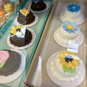 Central Bakery - Bakeries Near Me - Asheboro, North Carolina