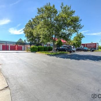 CubeSmart Self Storage - CubeSmart Self Storage - Self Storage Near Me - Pineville, North Carolina