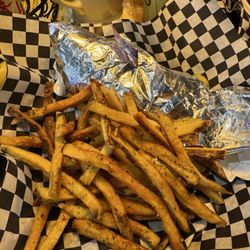 Don Leon's - Gyro and Fries
