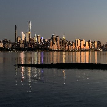 HAVEN Riverfront Restaurant & Bar - New American Near Me - Edgewater, New Jersey