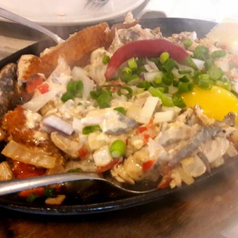 La Meza Grill - Bangus sisig rocks! - Filipino Near Me - Delta, British Columbia