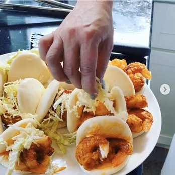 Hudson Table - Hoboken - Crispy Shrimp Buns - Cooking Schools Near Me - Hoboken, New Jersey