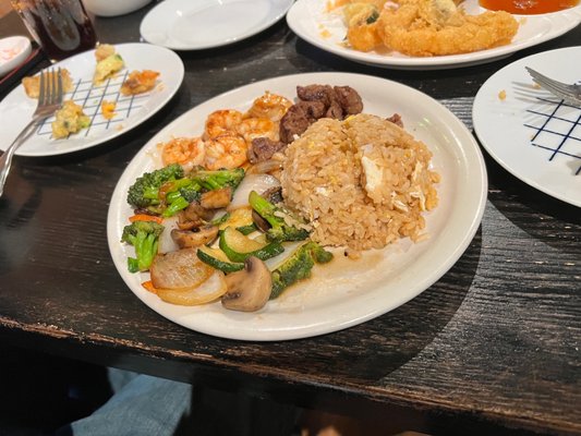 Yoiyoi Steak House and Sushi by null
