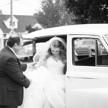 Camelot Specialty Limos - Camelot made me feel like a princess on my wedding day; highly recommend. - Limos Near Me - Lindenhurst, New York Camelot Specialty Limos - Camelot made me feel like a princess on my wedding day; highly recommend. - Limos Near Me - Lindenhurst, New York
