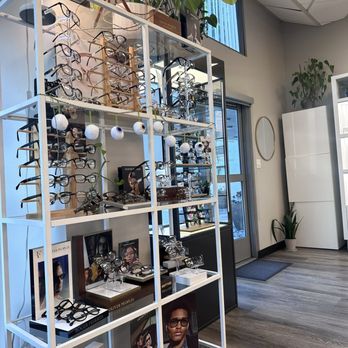 Toluca Lake Optometric Center - Inside the office - Eyewear & Opticians Near Me - Burbank, California Toluca Lake Optometric Center - Inside the office - Eyewear & Opticians Near Me - Burbank, California