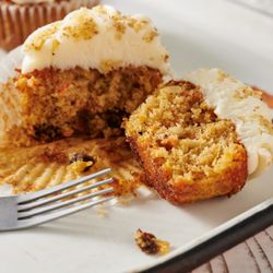 The Cupcake Collection - Carrot Cake