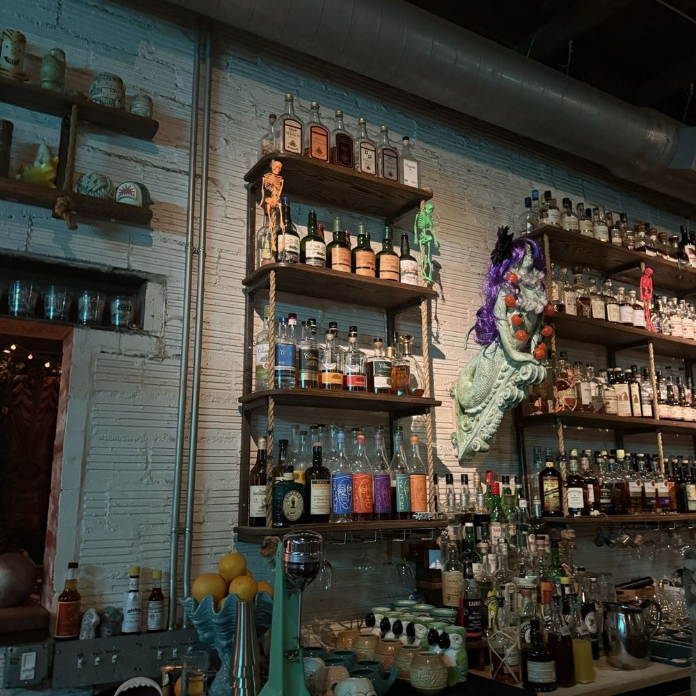 Hidden Harbor - Cocktail Bars Near Me - Pittsburgh, Pennsylvania Hidden Harbor - Cocktail Bars Near Me - Pittsburgh, Pennsylvania