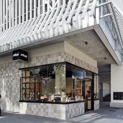 Artisan - Artisan, located on the corner of King Street and Machinery Street, Bowen Hills