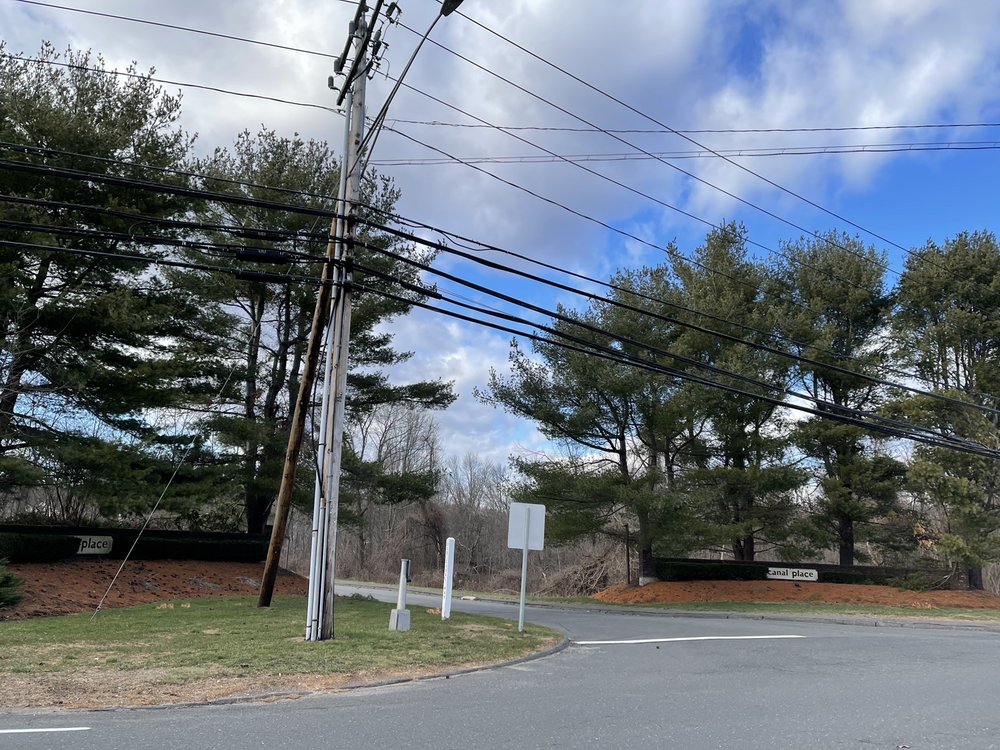 CANAL PLACE APARTMENTS Updated June 2024 1 Old Canal Way, Weatogue