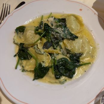 Sant Ambroeus Madison - Sant Ambroeus Ravioli - Italian Near Me - New York, New York Sant Ambroeus Madison - Sant Ambroeus Ravioli - Italian Near Me - New York, New York