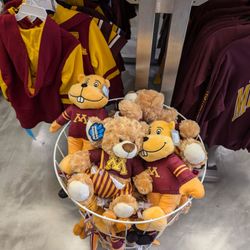 Goldy's Locker Room - Goldy and bear plushies