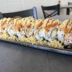 Akira Hibachi and Sushi - Super crunch roll
