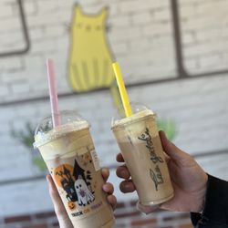 Tea Yard - Large and small