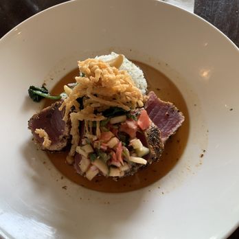 CIRCA at Clarendon - Seared Ahi Tuna - New American Near Me - Arlington, Virginia