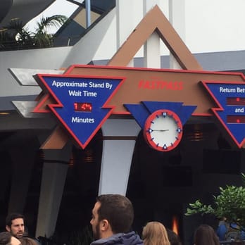 Space Mountain - It says "135" minutes... Let me translate: 2 hours and 15 minutes for standby. - Amusement Parks Near Me - Anaheim, California