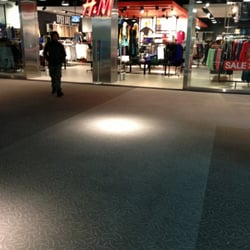 H&M