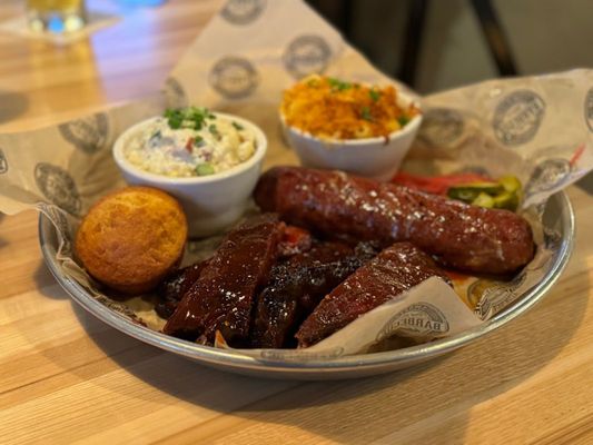 Del's Hideout by null