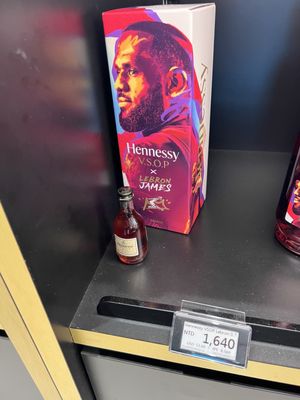 Taiwan Taoyuan International Airport by null