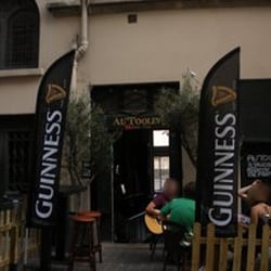 Au Tooley's