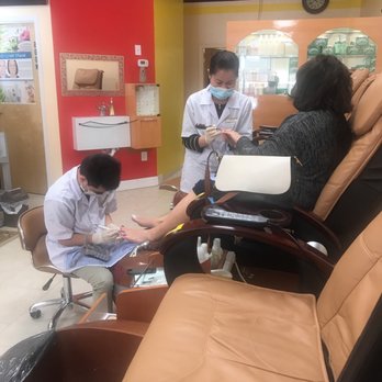 Gel Nails and Spa - Service, service, service! Their specialty! - Nail Salons Near Me - Greenville, North Carolina Gel Nails and Spa - Service, service, service! Their specialty! - Nail Salons Near Me - Greenville, North Carolina