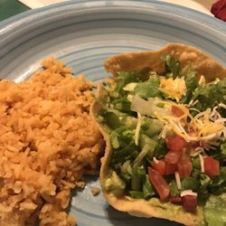 Taqueria Los Juanes - Guacamole tostada with side of rice