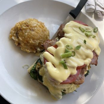 Phoebe's Diner - -Phoebe's Benedict- with added tomato & spinach - Diners Near Me - Austin, Texas Phoebe's Diner - -Phoebe's Benedict- with added tomato & spinach - Diners Near Me - Austin, Texas