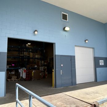 Bargreen Ellingson - Receiving and Shipping Dock - Kitchen & Bath Near Me - Vancouver, British Columbia Bargreen Ellingson - Receiving and Shipping Dock - Kitchen & Bath Near Me - Vancouver, British Columbia