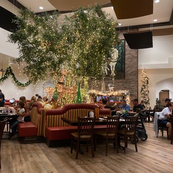 The Mexico Cafe - Main restaurant dining room - Salad Near Me - Temecula, California The Mexico Cafe - Main restaurant dining room - Salad Near Me - Temecula, California