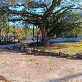 Salty Joe's BBQ Shop - The front entrance to my home - Barbeque Near Me - Hammond, Louisiana