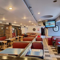 This is the interior looking toward the rear of the restaurant ... the lighting is good.