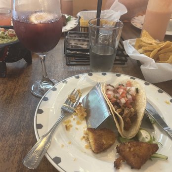 Bite of Baltimore - Mexican taco with beef with side that tasted like lightly fried corn bread. Not spicy. Served with chips and guac. - Food Tours Near Me Bite of Baltimore - Mexican taco with beef with side that tasted like lightly fried corn bread. Not spicy. Served with chips and guac. - Food Tours Near Me