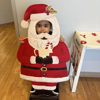Bilingual Garden Daycare - Santa's helper - Child Care & Day Care Near Me Bilingual Garden Daycare - Santa's helper - Child Care & Day Care Near Me