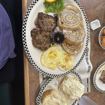 Black Bear Diner New Braunfels - Diners Near Me - New Braunfels, Texas Black Bear Diner New Braunfels - Diners Near Me - New Braunfels, Texas