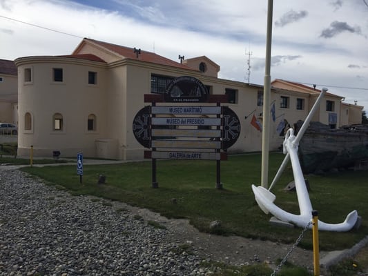 Museo Marítimo y del Presidio de Ushuaia by null