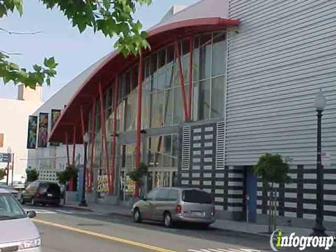 Oakland Ice Center by null