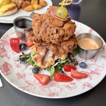 Tutu Lounge - Chicken and Croffle - Breakfast & Brunch Near Me - San Rafael, California Tutu Lounge - Chicken and Croffle - Breakfast & Brunch Near Me - San Rafael, California