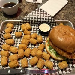 Rudy's Pub & Grill - Chicken Sando wing style