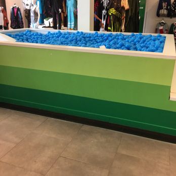 tipsy elves pop up shop