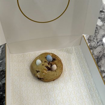 Chip Cookies - Bakeries Near Me - Irvine, California Chip Cookies - Bakeries Near Me - Irvine, California