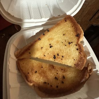 Black Bear Diner Porterville - Garlic Parmesan Toast (270 cals.) - Diners Near Me - Porterville, California