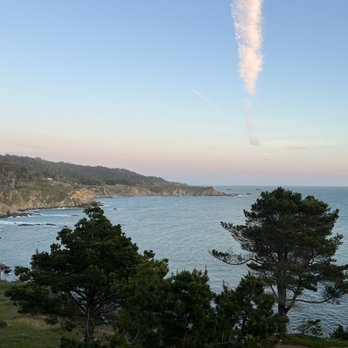 Timber Cove Resort - Hotels Near Me - Jenner, California