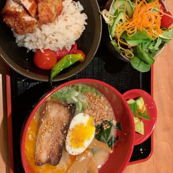RAMEN-SAN - Express lunch: Panko-crusted chicken and tonkotsu ramen - Ramen Near Me - Chicago, Illinois RAMEN-SAN - Express lunch: Panko-crusted chicken and tonkotsu ramen - Ramen Near Me - Chicago, Illinois