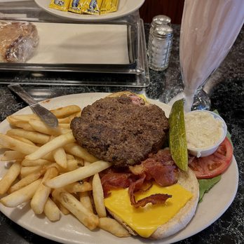 Jahns Since 1897 - Bacon Burger - Diners Near Me - Jackson Heights, New York