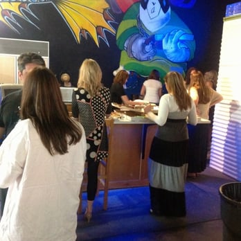 Art Experience - Really cool space. They have a bar or you can bring in your own alocohol. - Art Classes Near Me - Kansas City, Missouri