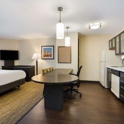 Sonesta Simply Suites Clearwater St. Petersburg - One Bedroom Two Queen Suite