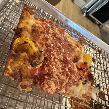 Underground Pizza - The SPO (Sausage, Peppers, Onions) - Pizza Near Me - Baltimore, Maryland